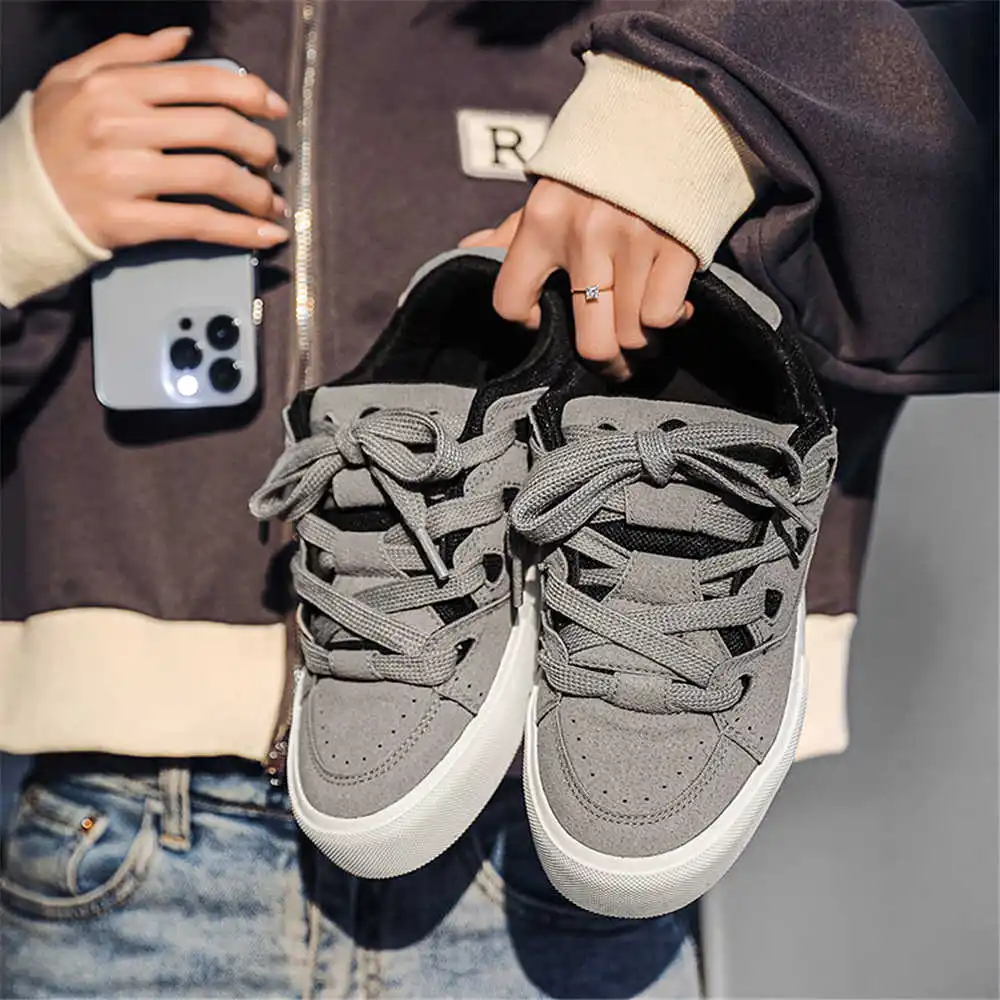 Best Vintage Collectible Items - Con cordones, zapatos escolares de hip