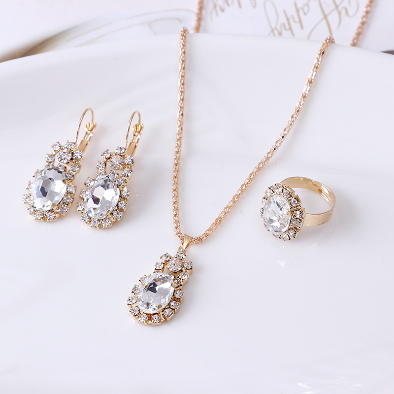 Conjunto de adornos de nuevo e - Vintage Things Collection reseña y precio