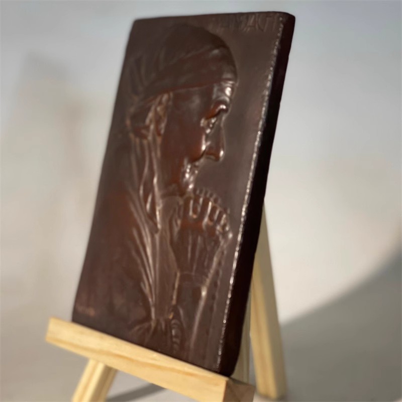 Escultura en relieve de figura - Collectible Vintage Photos reseña y precio
