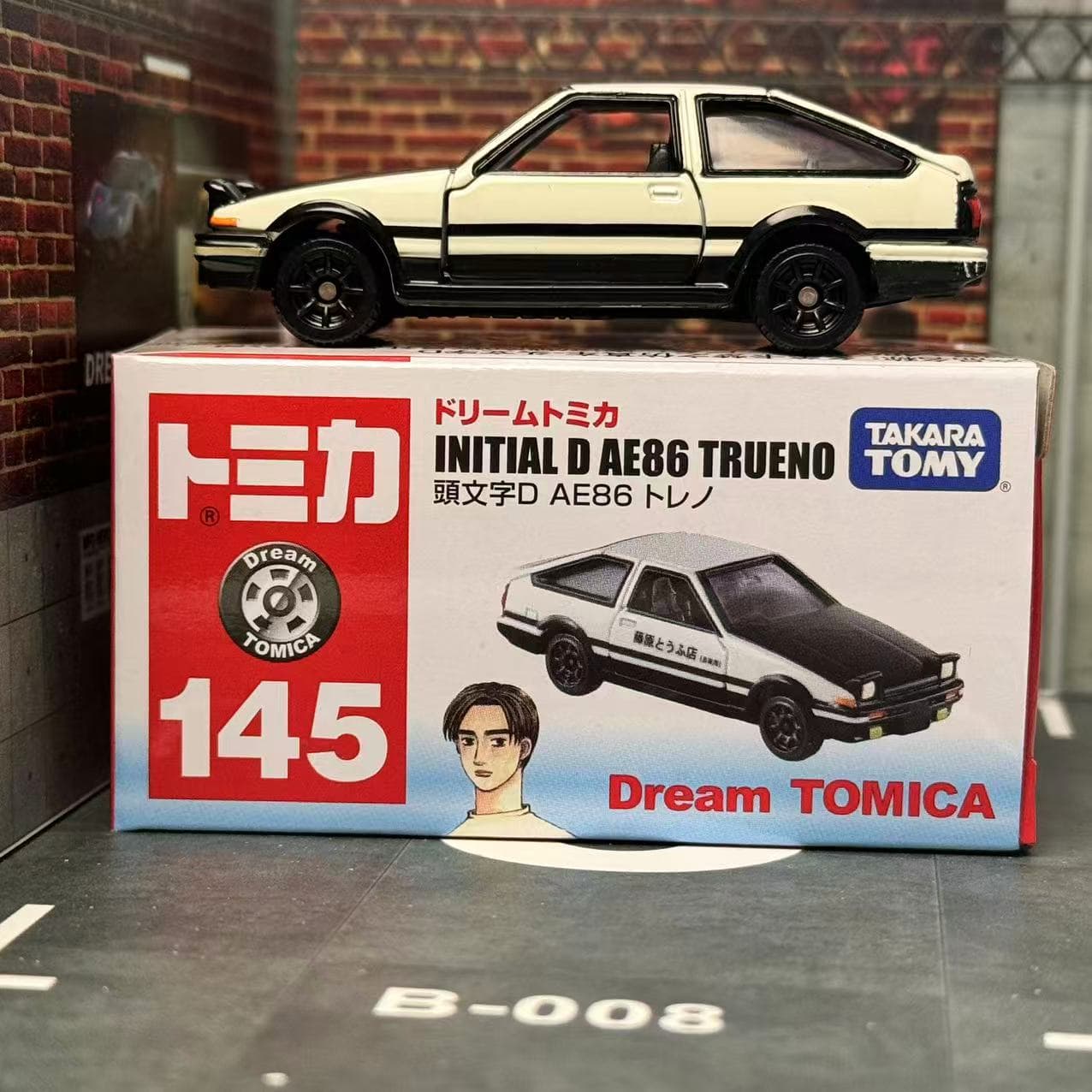 Sueña Tomica NO. 145 inicial D - Vintage Collectible Toy Cars reseña y precio
